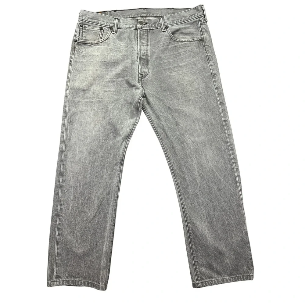 Levi's 501 Jeans Button Fly Gray Wash Denim Classic Fit Mens Sz 38 Fits‎ 37